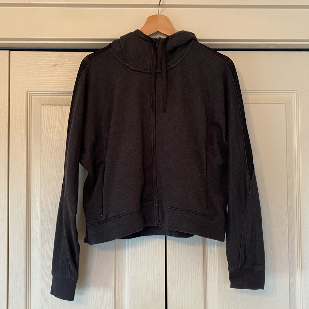 Grey Cropped Mesh Nike Zip Up!